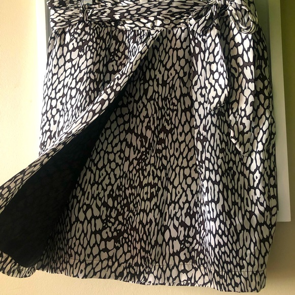 Zara, M, patterned skirt - Picture 5 of 5
